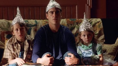 signs-tinfoil-hats.jpg