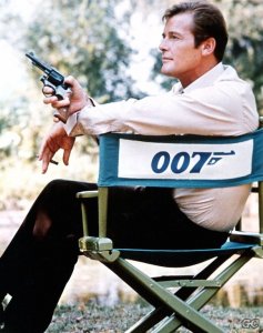 Roger-Moore-James-Bond-Movies.jpg
