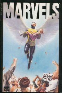 Alex_Ross_Marvels_02_(Large)-00fc.jpg