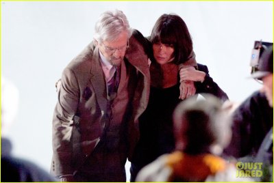 evangeline-lilly-dark-short-bob-ant-man-filming-24.jpg