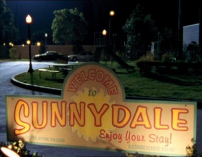 477px-WelcometoSunnydale.jpg