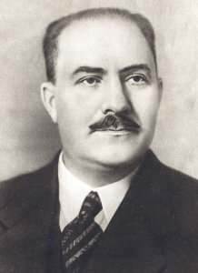 2 Lazar Kaganovich.jpg