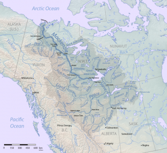 1024px-Mackenzie_River_basin_map.png