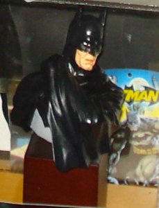 Batman bust 4.JPG