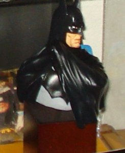 Batman bust 3.JPG