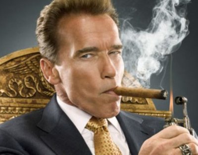 Arnold-Schwarzenegger-and-cigar.jpg