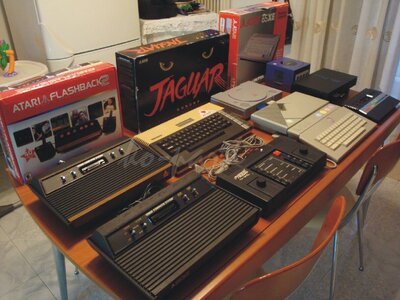 retro_collection.thumb.JPG.d2dc5d57a5c009f41a86d2bf5c28146d.JPG